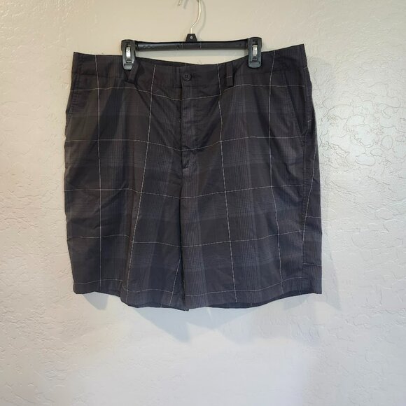 Under Armour Performance Mens Shorts Grey - Picture 1 of 4